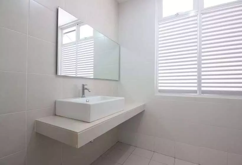 Shamrock Beach Villas Seaview 15