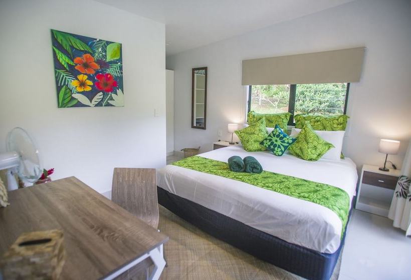 Tiarepuku Pool Villa