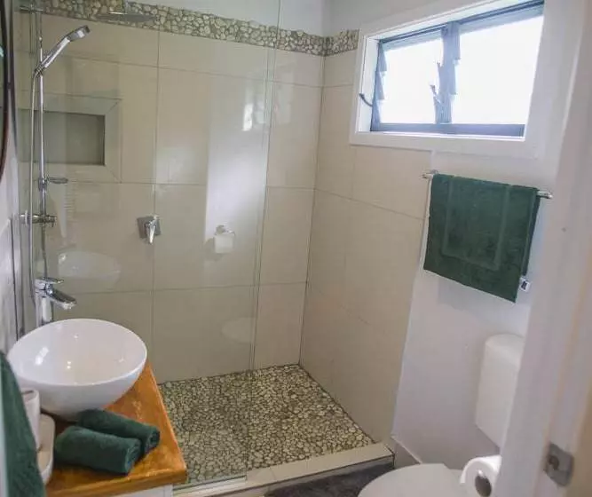 Tiarepuku Pool Villa