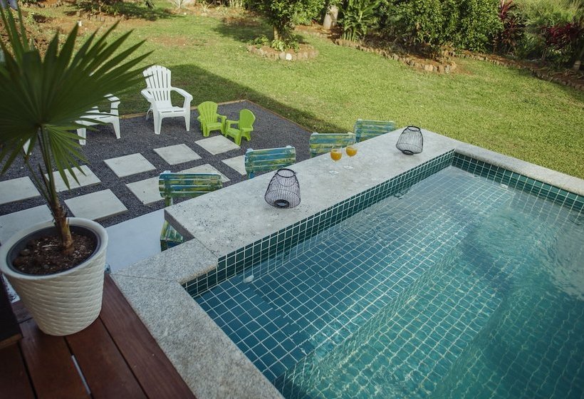 Tiarepuku Pool Villa