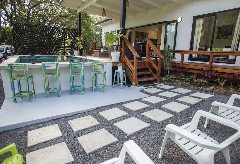 Tiarepuku Pool Villa