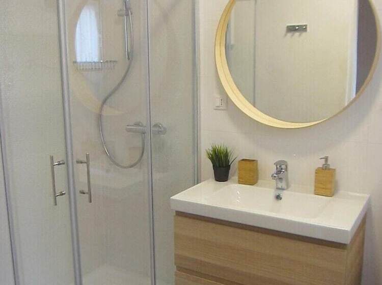 Villa Nina Apartments