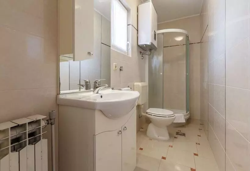 Villa Nina Apartments