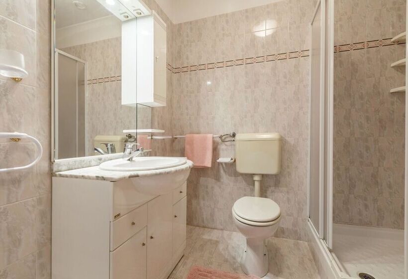 Villa Nina Apartments