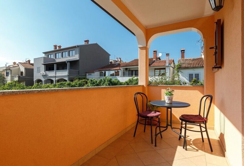 Villa Nina Apartments