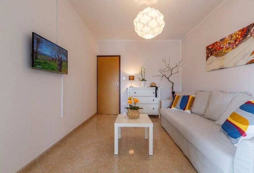 Villa Nina Apartments