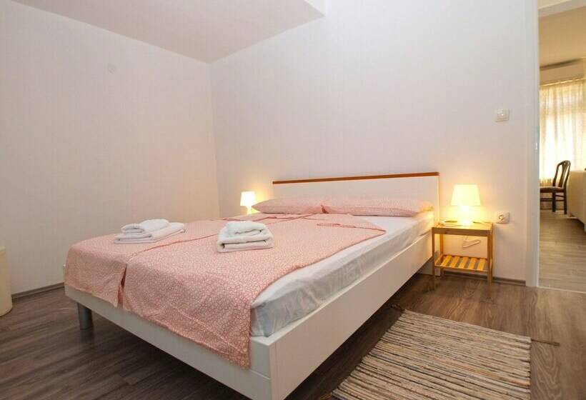 Apartments Mario 1401