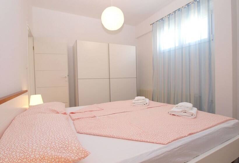 Apartments Mario 1401