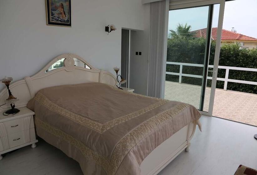 Villa Eden By Amy Villas