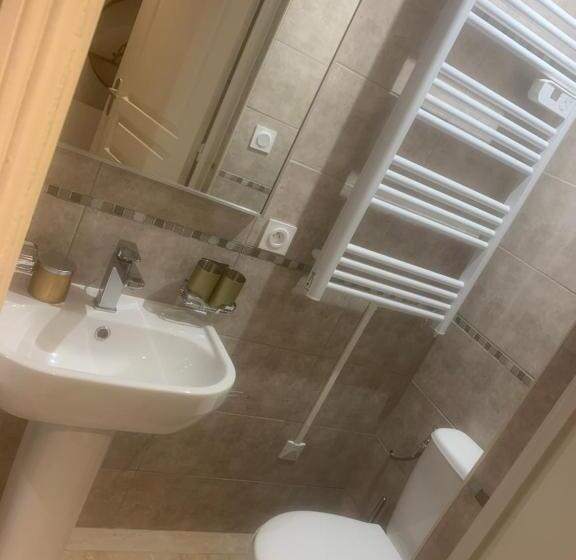 پانسیون Guesthouse La Villae