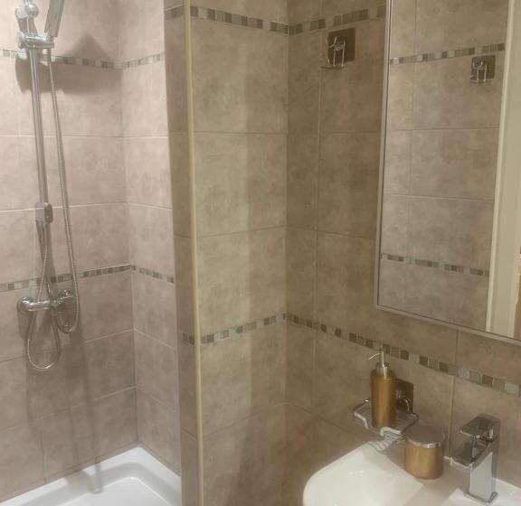 پانسیون Guesthouse La Villae