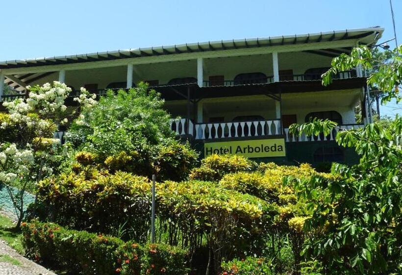 فندق Arboleda