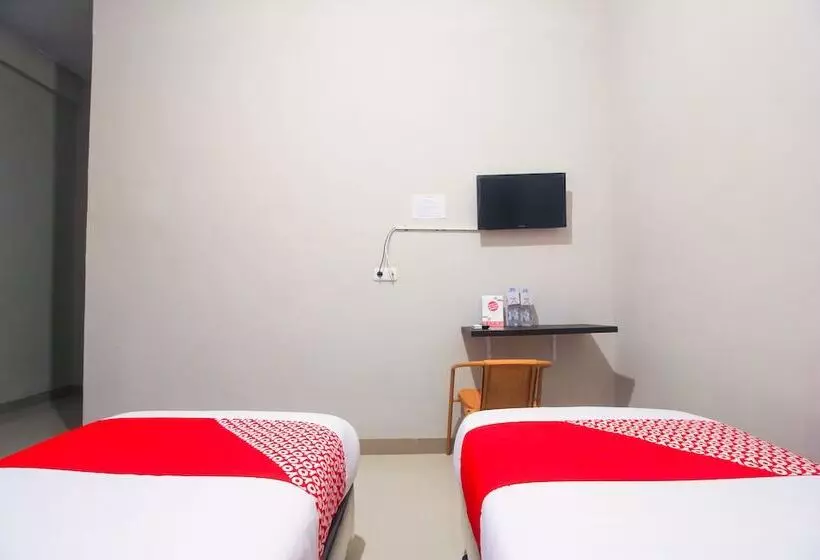 ホテル Oyo 1653 Fajar Residence