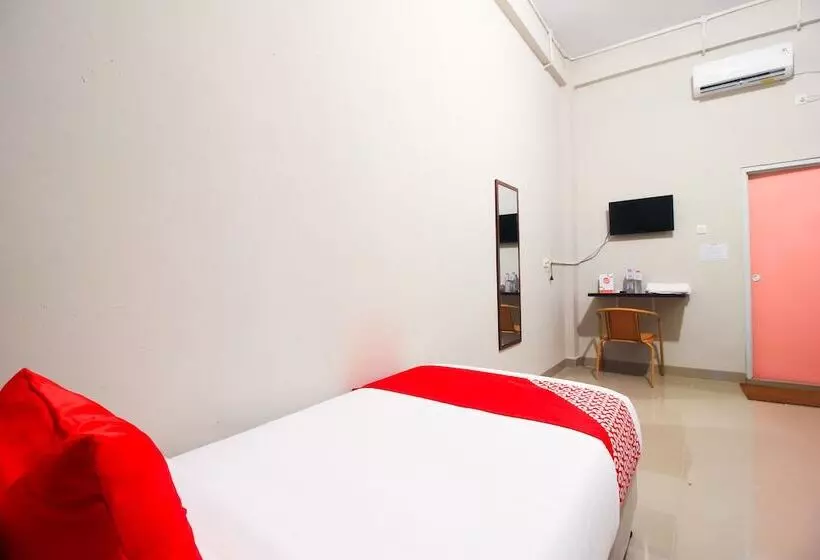 ホテル Oyo 1653 Fajar Residence