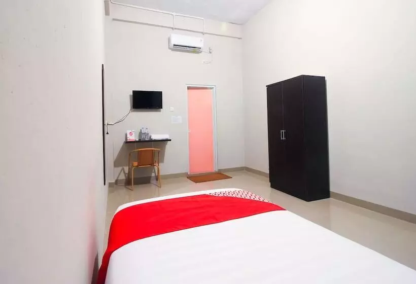 ホテル Oyo 1653 Fajar Residence