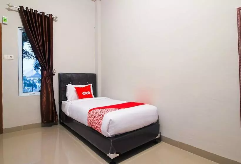 ホテル Oyo 1653 Fajar Residence