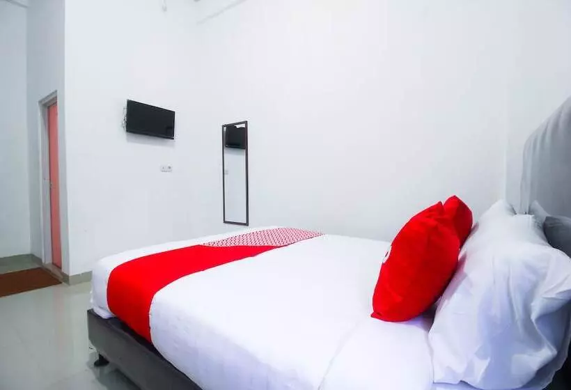 ホテル Oyo 1653 Fajar Residence