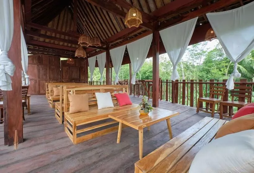 هتل Oyo 2519 Mayang Garini