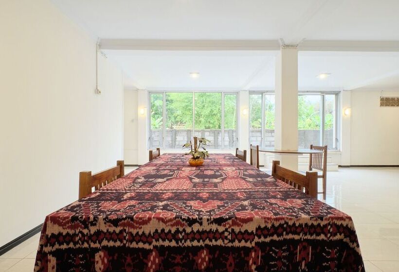 فندق Oyo 2519 Mayang Garini