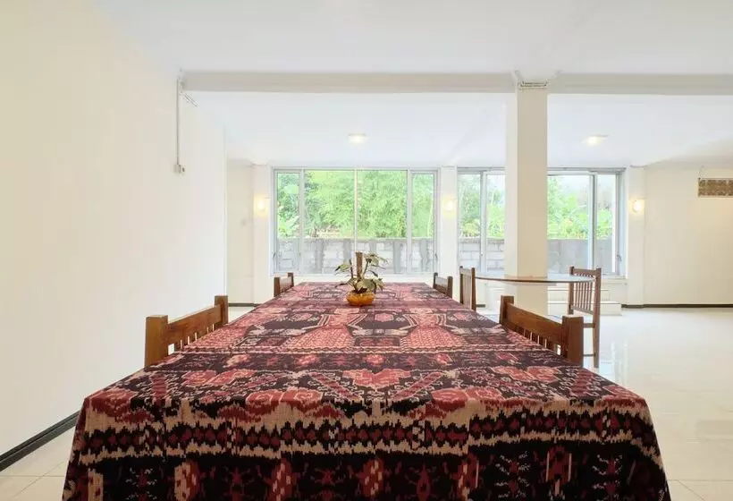 هتل Oyo 2519 Mayang Garini