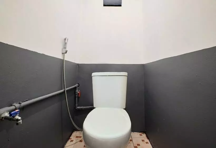 هتل Oyo 2519 Mayang Garini