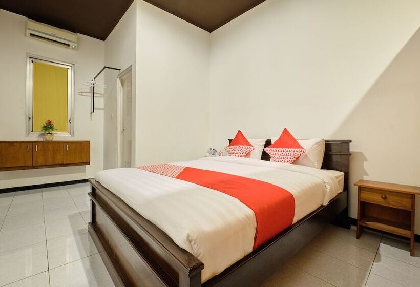 فندق Oyo 2519 Mayang Garini
