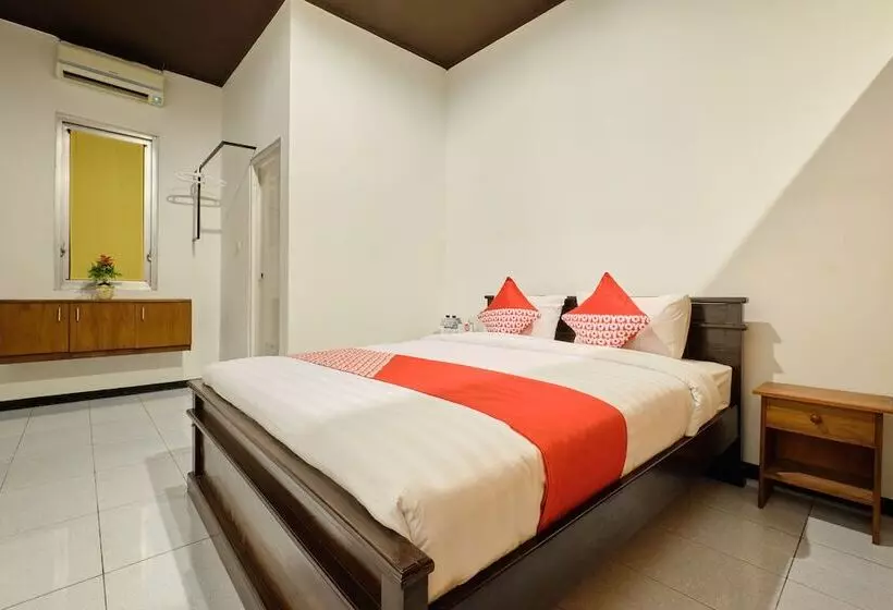 هتل Oyo 2519 Mayang Garini