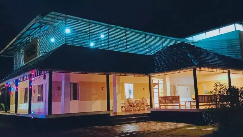 Hotelli Thenmala Heritage