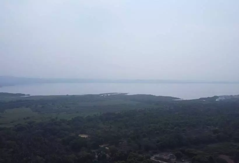 ホテル Ashly Loma Larga