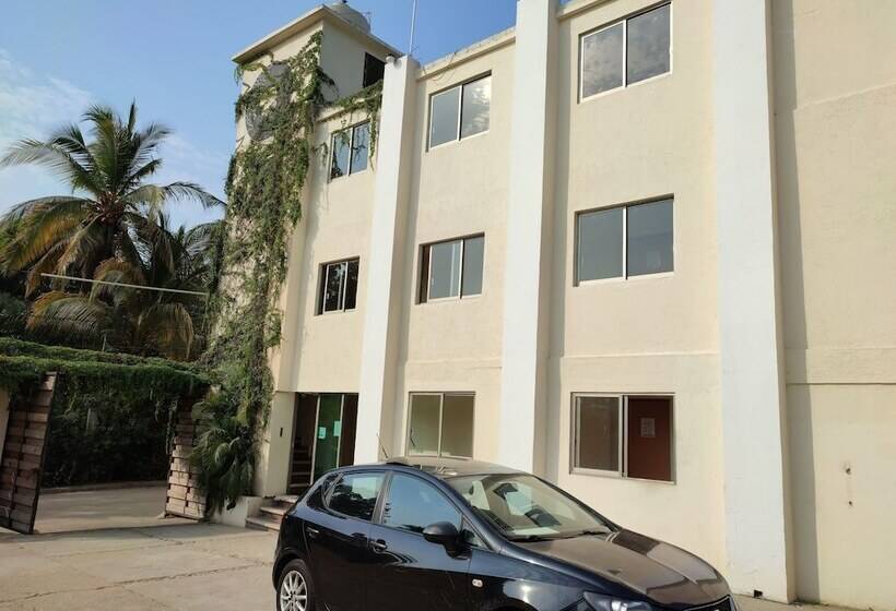 فندق Ashly Loma Larga