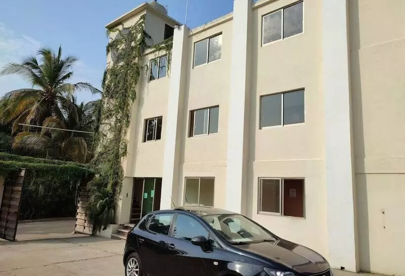 ホテル Ashly Loma Larga