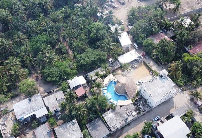 فندق Ashly Loma Larga