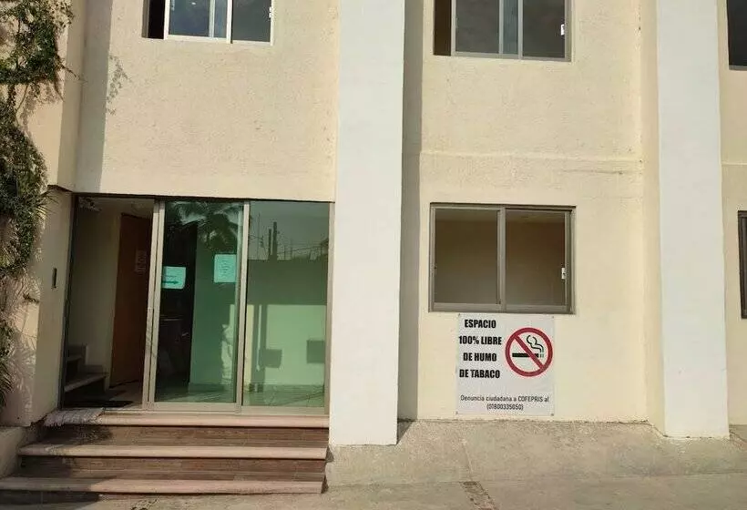 ホテル Ashly Loma Larga