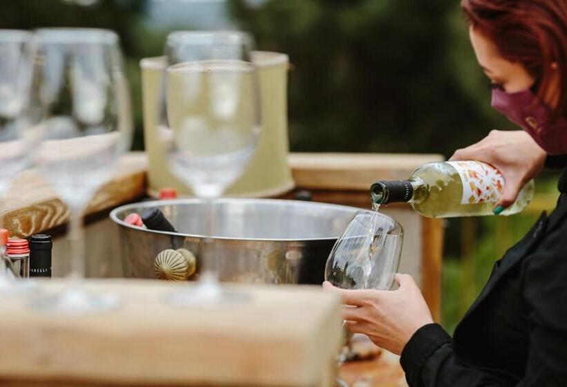 ホテル Perelli Winery