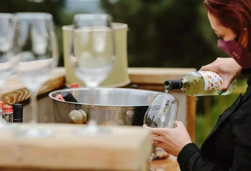 هتل Perelli Winery