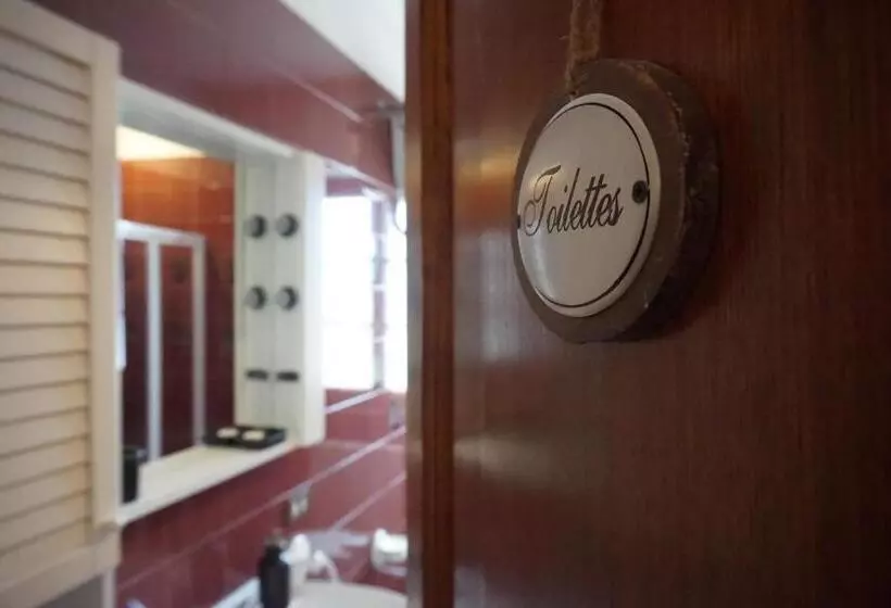 هتل Perelli Winery