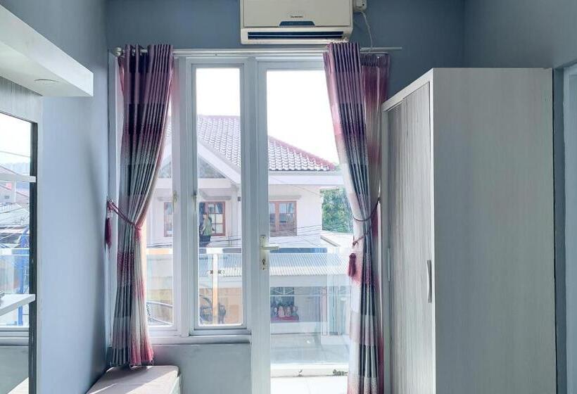 هتل Karins Guesthouse Syariah Redpartner