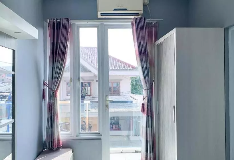 هتل Karins Guesthouse Syariah Redpartner