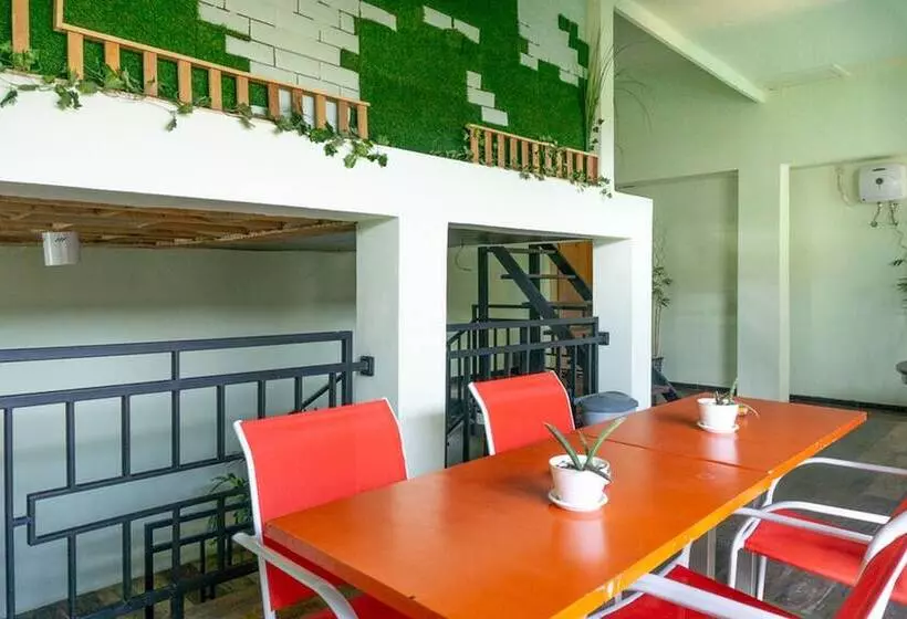 Majatalo Reddoorz Near Alun Alun Madiun