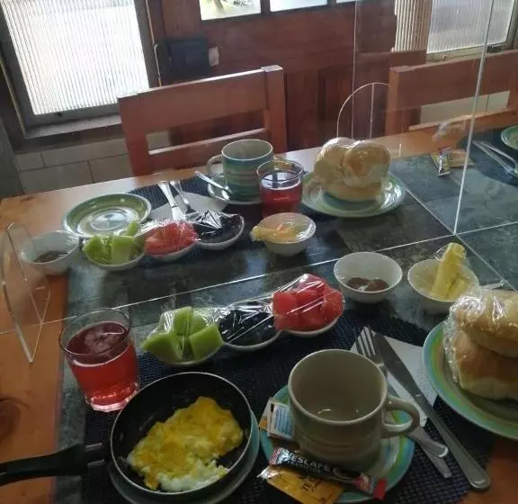 Majatalo Hostal Newen