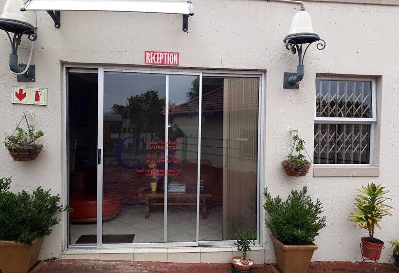 ベッドアンドブレックファースト Cyrildene Lodge