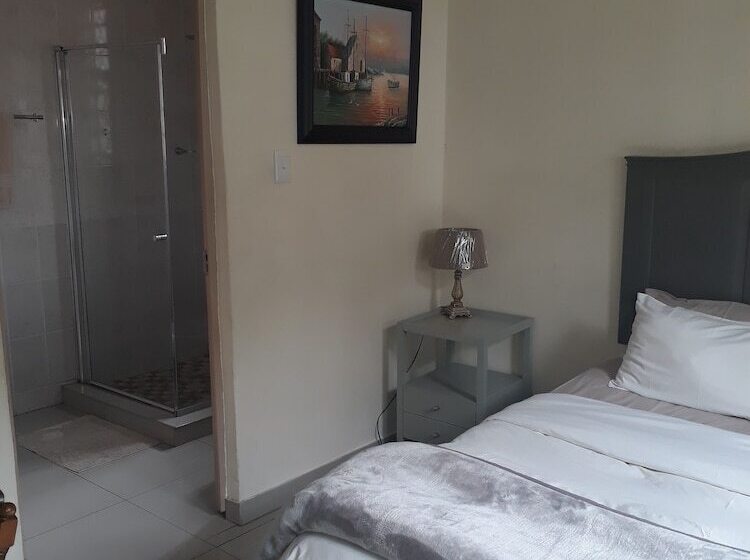 ベッドアンドブレックファースト Cyrildene Lodge