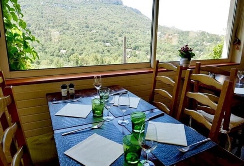 Logis Hotel Restaurant Le Grand Puech