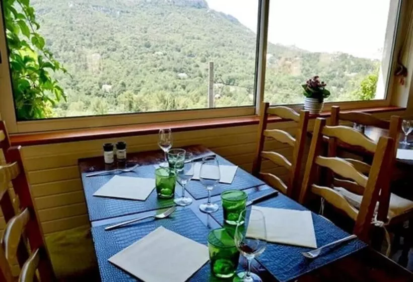 Logis Hotel Restaurant Le Grand Puech