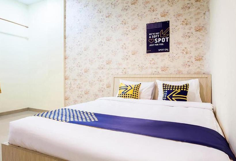 ホテル Spot On 2373 Executive Inn 2