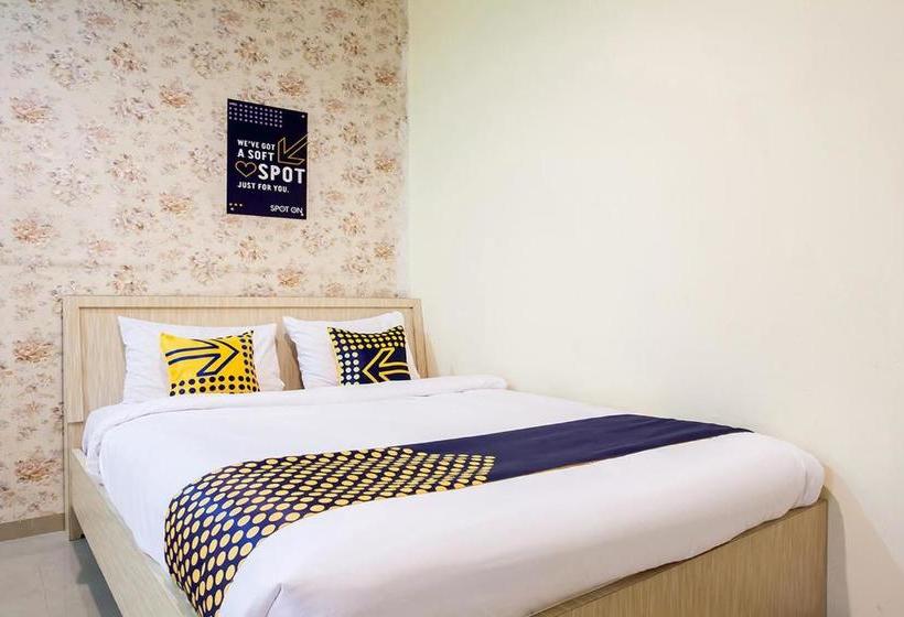 ホテル Spot On 2373 Executive Inn 2