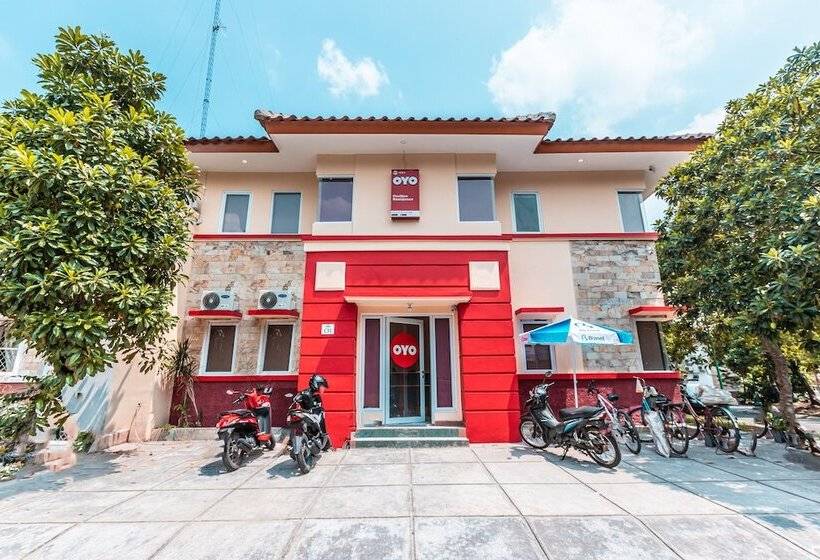 فندق Reddoorz @ Pavilion Residence Cikarang