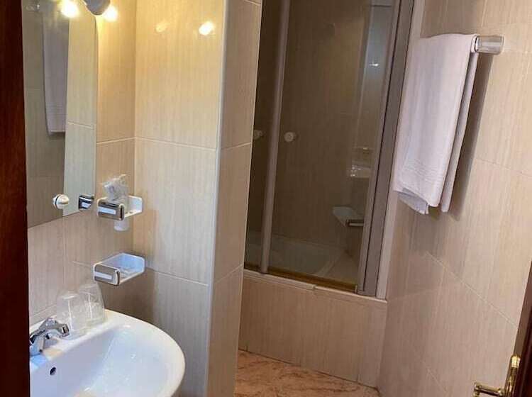 膳宿费 Hostal Hermanos Sánchez