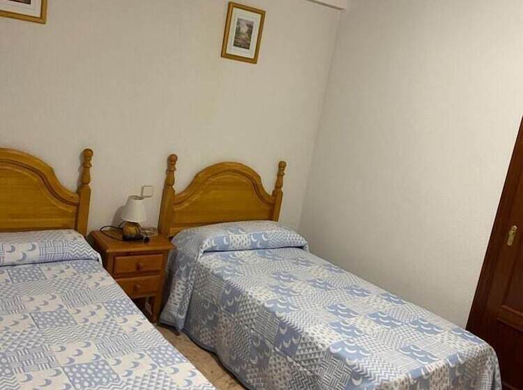 膳宿费 Hostal Hermanos Sánchez