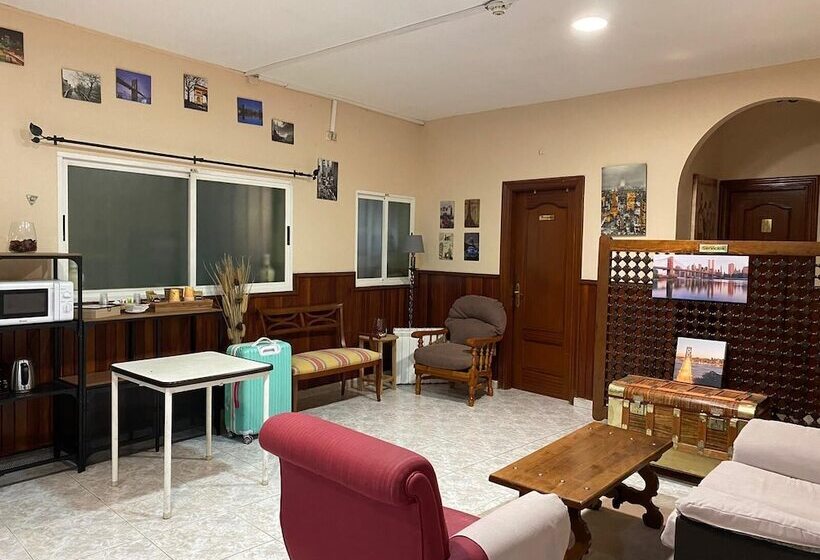 膳宿费 Hostal Hermanos Sánchez